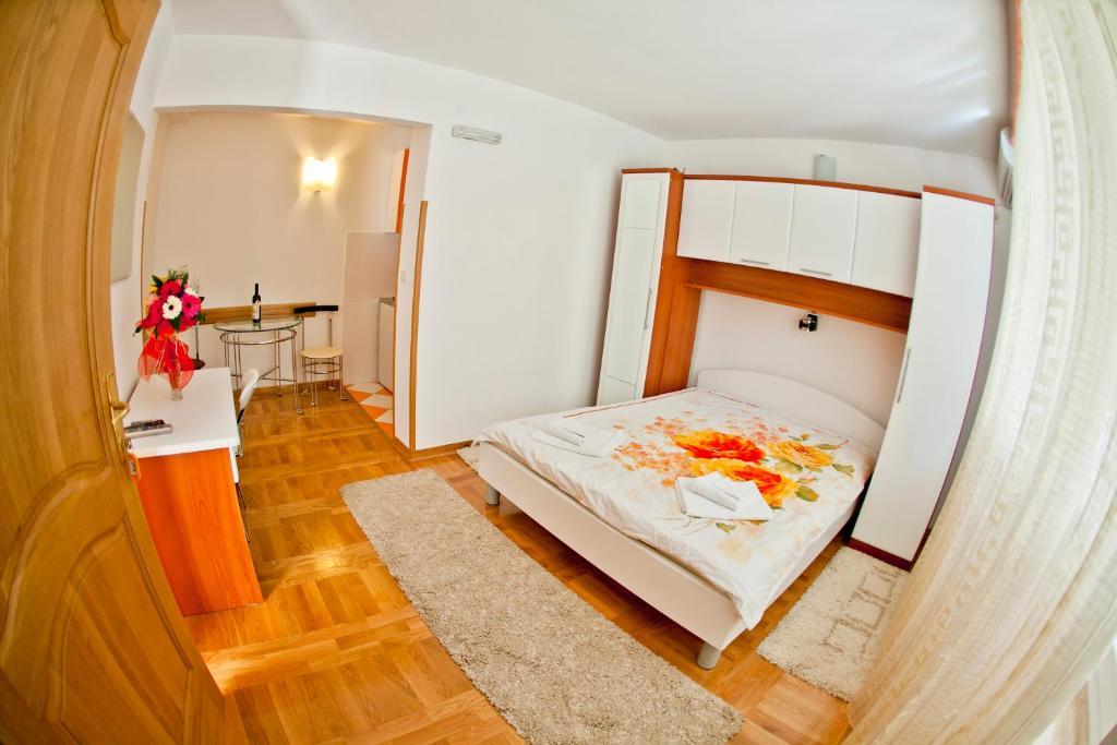 Apartments Stefan Bečići Rum bild